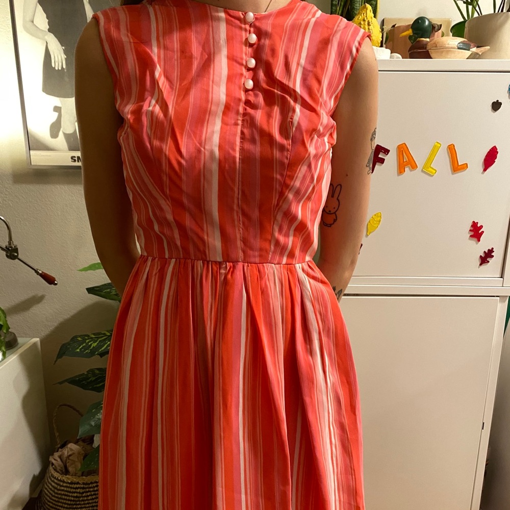 Cute vintage dress